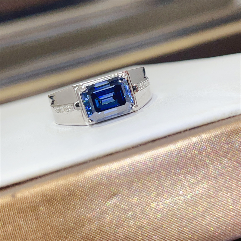 2/3 Carat Sapphire Moissanite  - Moissanite Ring recension och pris