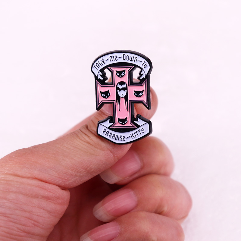 Emily the Strange Take Me Down - Paradise Jewelry & Watches Llc recension och pris